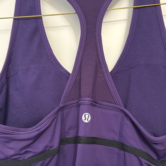 Lululemon yoga top. Size 12. Built in shelf bra. - Picture 3 of 3